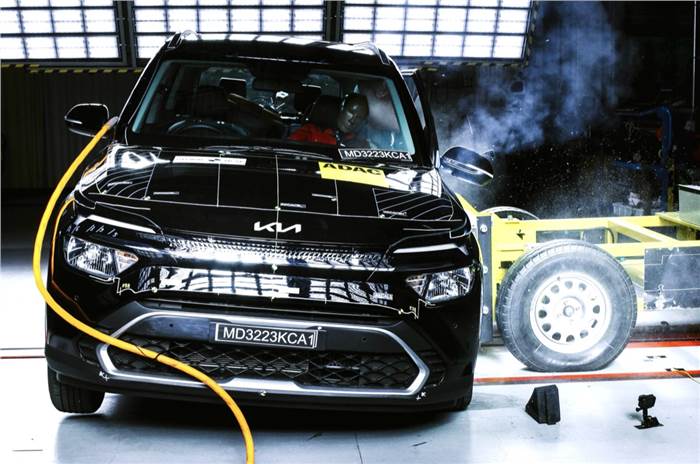 Kia Carens side impact test Global NCAP 2024