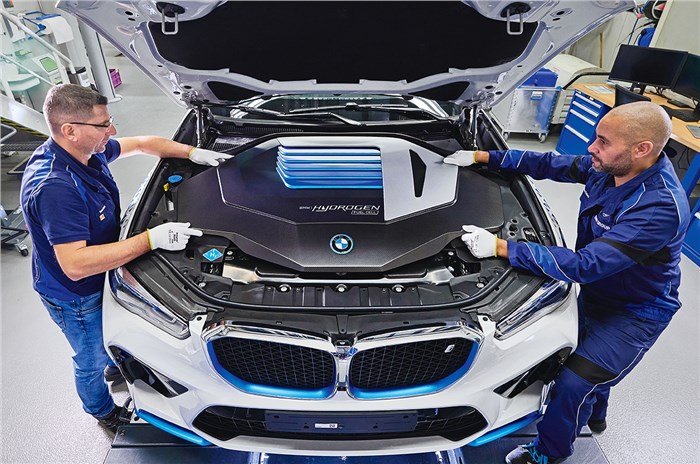 BMW hydrogen fuel cell vehicle
