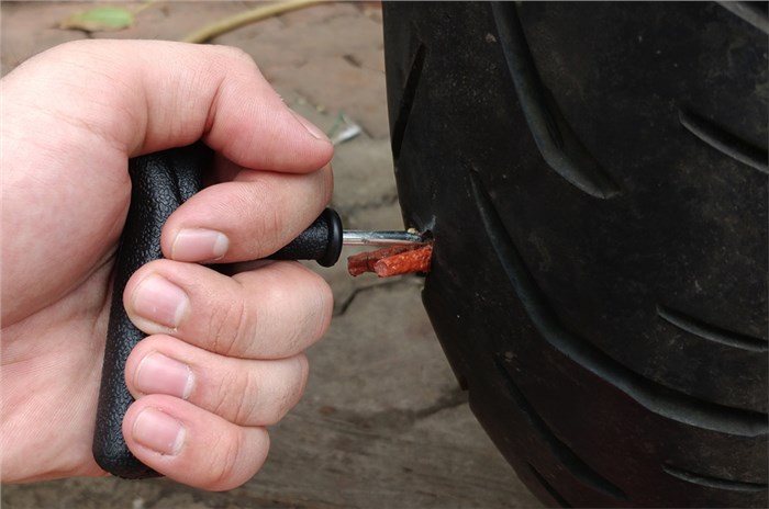 How to correctly fix a puncture