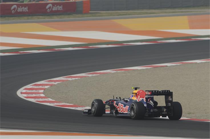 Mark Webber negotiates the challenging turn 10.