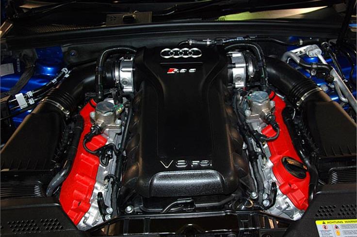 Audi RS5 V8 Engine