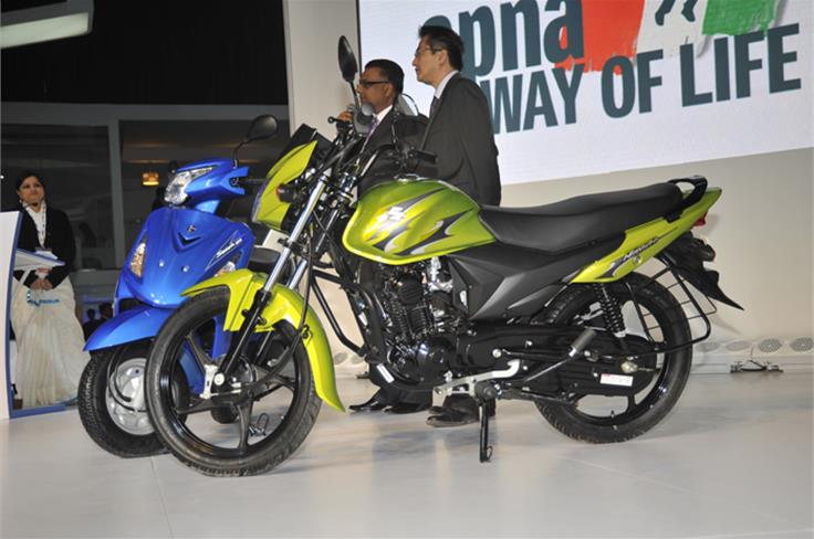 The Suzuki Hayate, Japanese for 'Fresh breeze', motorcycle gets power from a 110cc engine while the Swish gets a 4-stroke 125cc single pot motor.