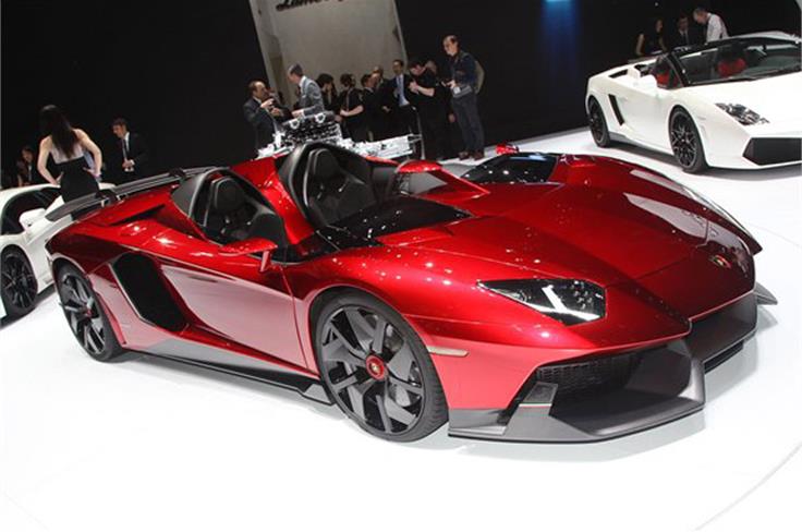 The roofless roadster took centre stage at the Lamborghini stand before being sold off for $2.76 million.