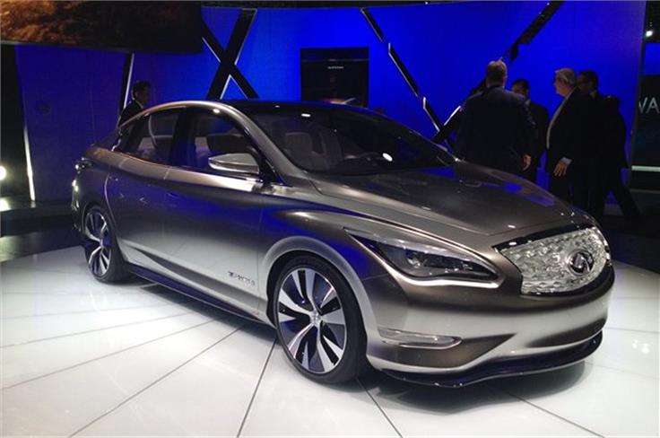 The Infiniti LE concept is based on the Nissan Leaf