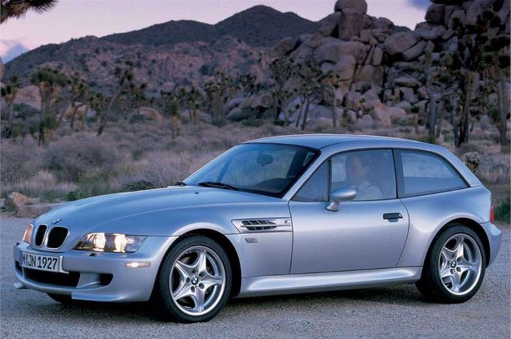 The BMW M Coupe is based on the BMW Z3M Roadster. The semi-trailing arm rear suspension was not modified from the M Roadster.