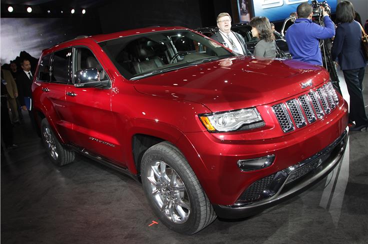 Jeep showcased the updated version of the Grand Cherokee. Fiat will bring JEEP in India later next year. 