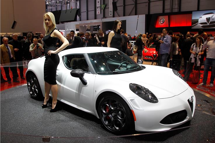 Alfa's 4C sports car weighs under 1000kg thanks to carbon construction