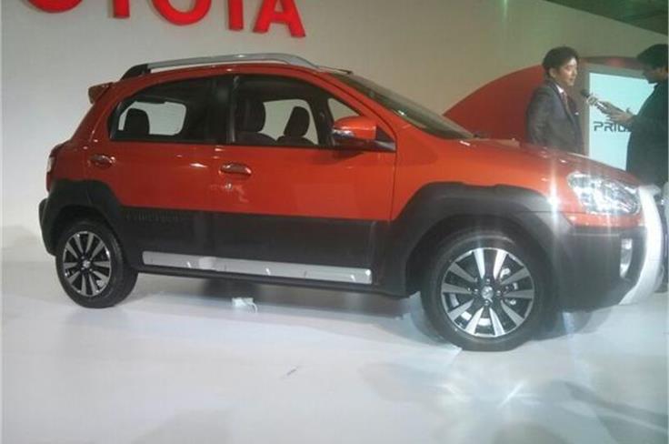 Toyota showcased the new Etios Cross at Expo.It is basically an Etios Liva hatch with additional body cladding.