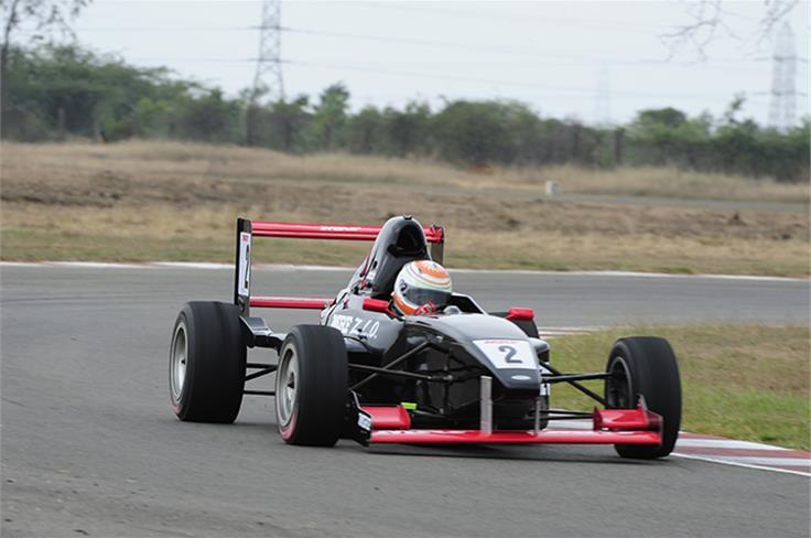 Tarun Reddy dominated the proceedings in F1600 races.