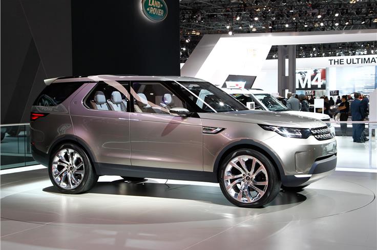 The Land Rover Discovery Vision Concept previews the all-new Discovery family. 
