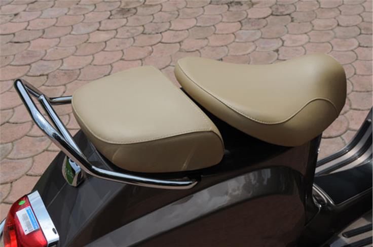 New split seat adds to give unique old school feel.