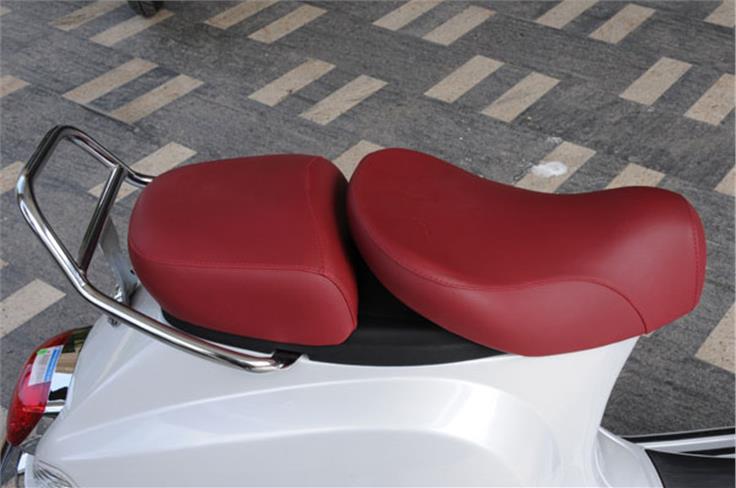 Dark red  seat on white Elegante.