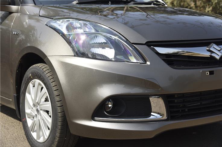 The bumper now comes with chrome accents around the fog lamp enclosures in the top two trims. 