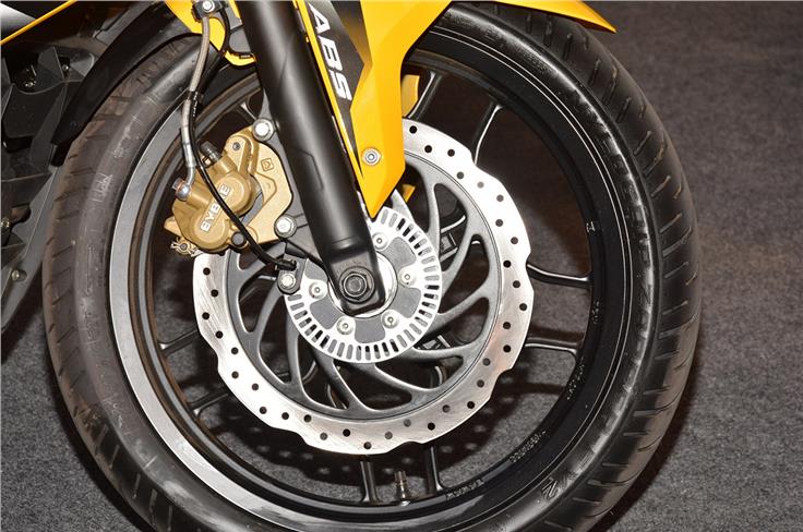 The 300mm disc brake is the largest available across Bajaj&#8217;s range.