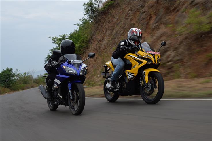Can Bajaj&#8217;s fully faired RS 200 take on Yamaha&#8217;s tried and tested YZF-R15 V2.0 in a no-holds-barred competition for top spot?