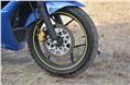 Suzuki provides a larger 266mm disc brake up front that has good initial bite. Both motorcycles do not come equipped with ABS braking.