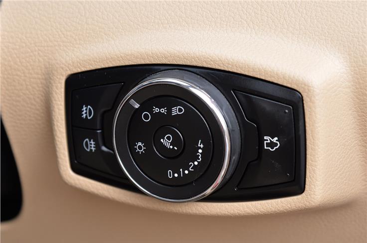 The headlamp switchgear on the top trim Aspire model gets chrome detailing.