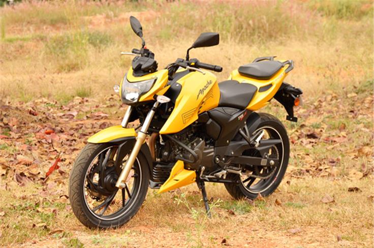 The front of the new RTR 200 bears resemblance to the Ducati Streetfighter though the bike does retain its family identity.