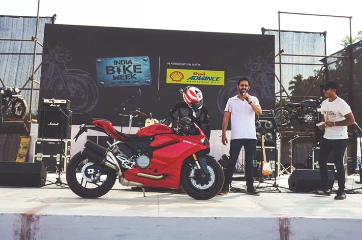 Ducati India MD, Ravi Avalur unveils the new baby sportbike from Bologna, the 959 Panigale.