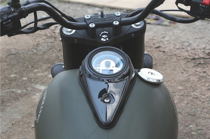 Speedometer unit is shared across the Renegade bikes, but it comes mounted on the tank on the Commando.