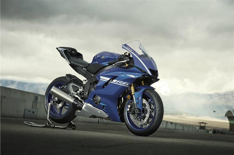 2022 Yamaha R6 Wallpaper