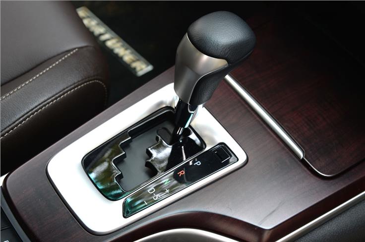 Six-speed automatic gearbox gets sequential shift.
