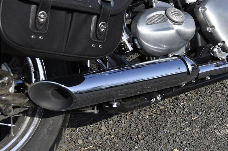 Chromed twin exhaust pipes look the part. 