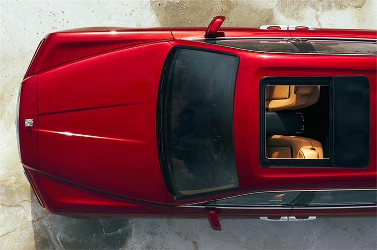 A panoramic sunroof is also present on the Rolls-Royce Cullinan.