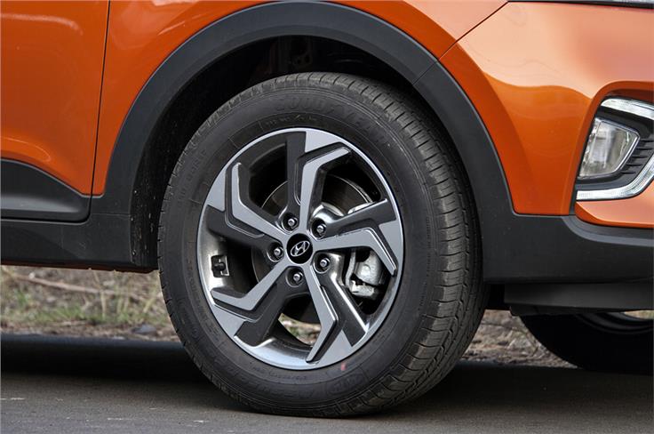 Alloy wheels get attractive new design. 