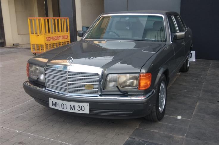 This is a rare W126 560SEL. Think of it as a Mayback of the 1980s. 