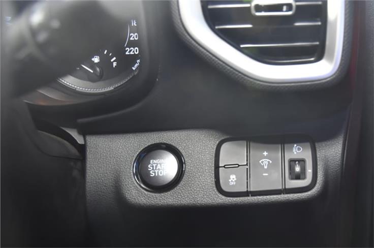 Keyless entry and push button start are part of the equipment.
