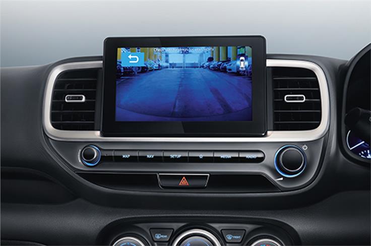 8.0-inch screen also serves as display for reverse camera. 