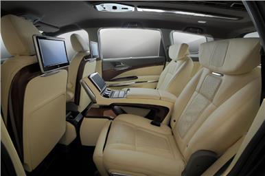 The centre console in the second row now houses a 7-litre refrigerator. 