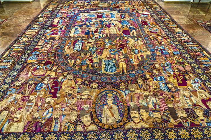 The Mashahir carpet at the Niavaran Palace in
Tehran has faces of 109 kings of Iran.