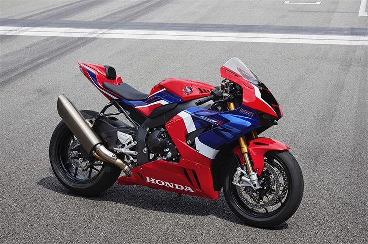 The CBR1000RR-R Fireblade's styling, is sharper than before, with a clear focus on improving aerodynamic efficiency