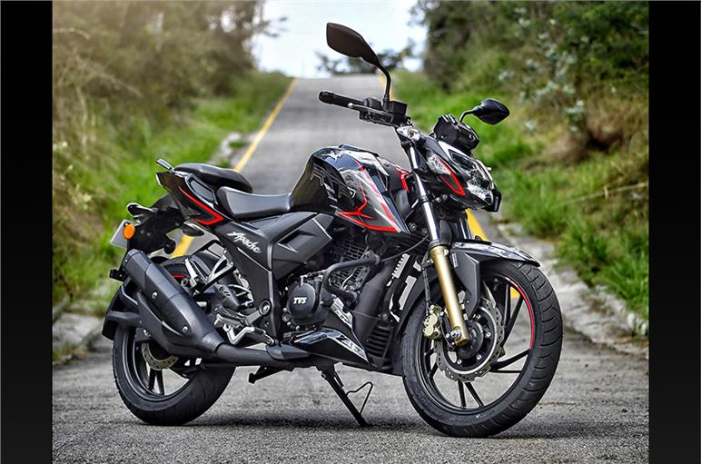 Tvs Apache Rtr 0 4v Image Gallery Autocar India Tvs Apache Rtr 0 4v Image Gallery Autocar India