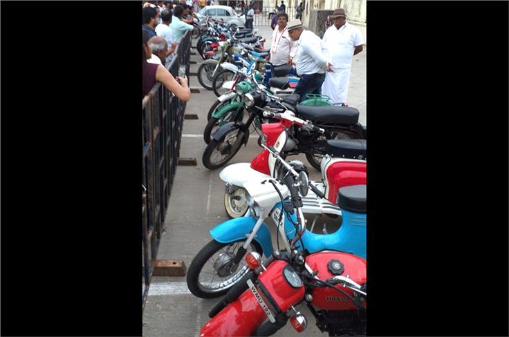 The vintage and classic bikes that had lined-up were an interesting bunch.