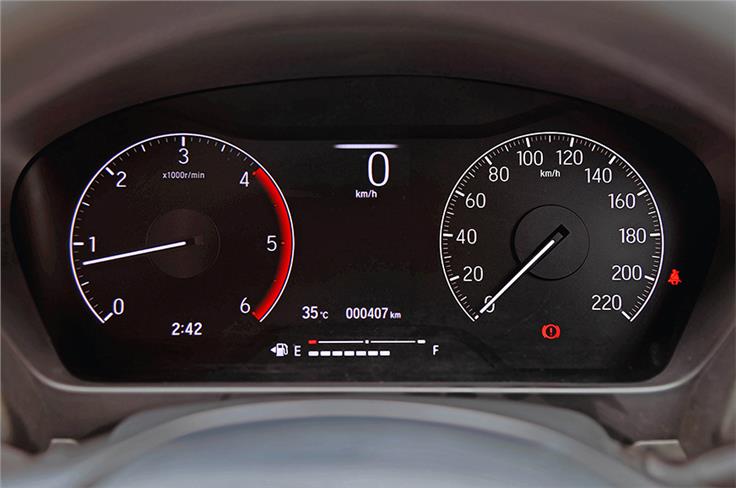 The part-digital instrument cluster has a 7-inch screen.