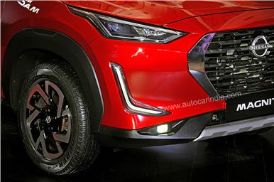 Lighting at the front will come from LEDs
on top-spec versions.