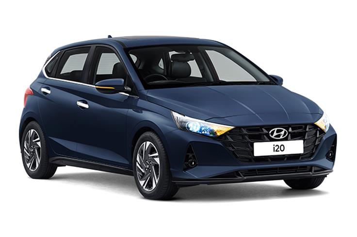 The new Hyundai i20 is available in 6 colours. This one is the Starry Night blue.