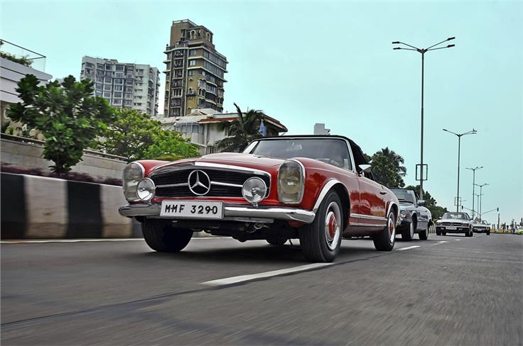 Sharoukh Engineer&#8217;s 250 SL Pagoda leads a pack of other SLs at the rally.
