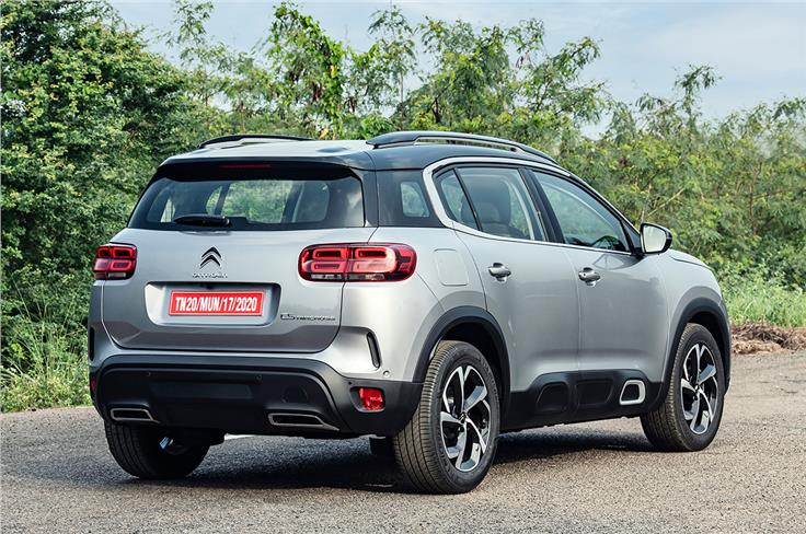 At 4,500mm long, 1,969mm wide and 1,710mm tall and with a wheelbase of 2,730mm, the Aircross is longer, taller and wider than Hyundai's Tucson. 18-inch alloy wheels are standard.