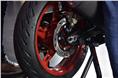 The Apache RR 310 continues to come shod with excellent Michelin Road 5 tyres.