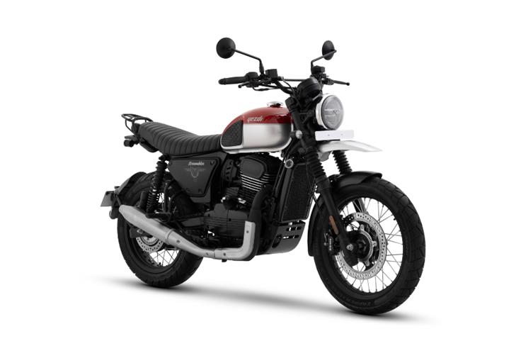 The Yezdi Scrambler sits between the Adventure and the Roadster in the company's lineup.
