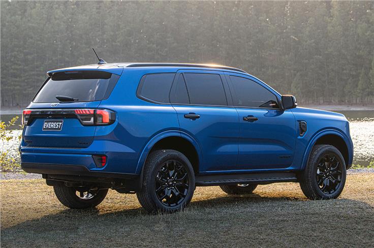 2022 Ford Everest rear three-quarters view in blue.