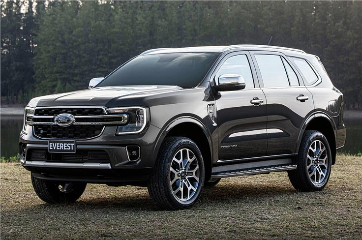 2022 Ford Everest front three-quarters view.