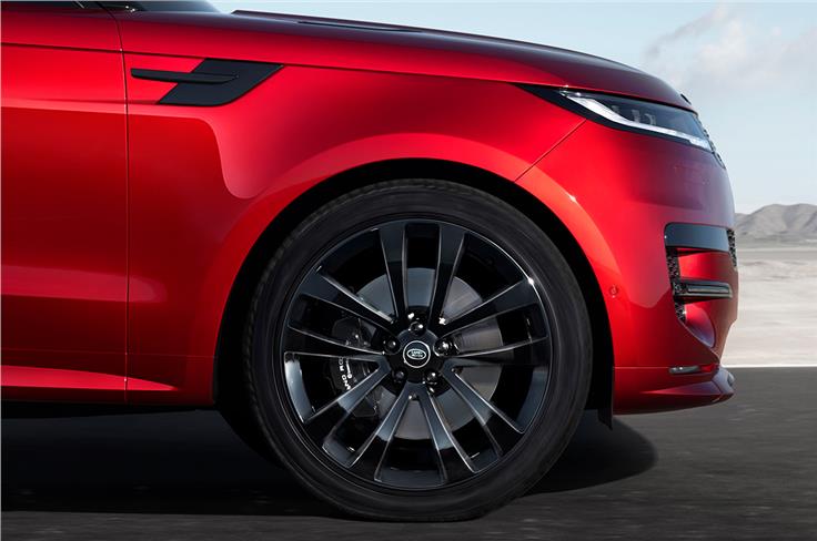 2022 Range Rover Sport front wheel and brakes closeup.