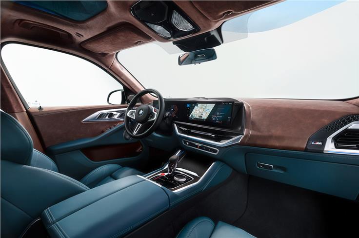 2022 BMW XM interior
