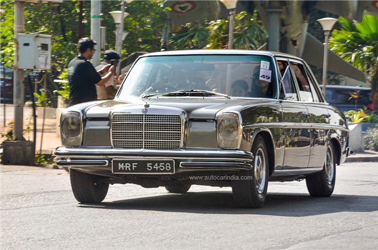 Akif Habib's W114 250 makes its show debut at MBCCR. A very rare 250 W114. 