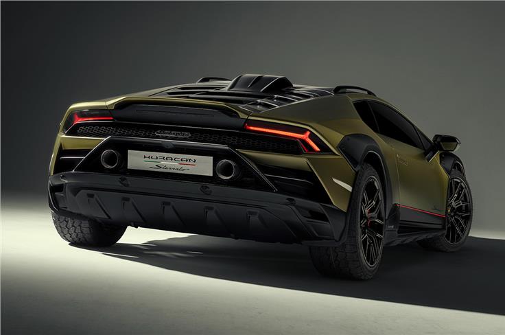 Lamborghini Huracan Sterrato rear quarter
